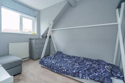28 Cherry Tree Close, Southmoor, Abingdon, OX13 5BE