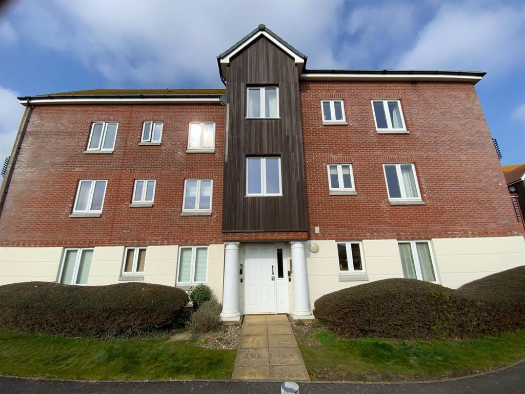 Close, Weymouth 2 bed apartment £225,000