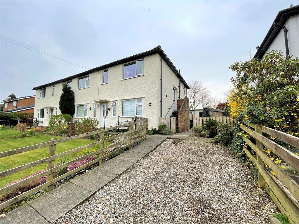 Grindleton Road, West Bradford... 3 bed apartment £150,000