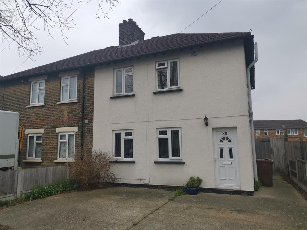 Wallace Rd, Grays 3 bed semidetached house £1,300 pcm (£300 pw)