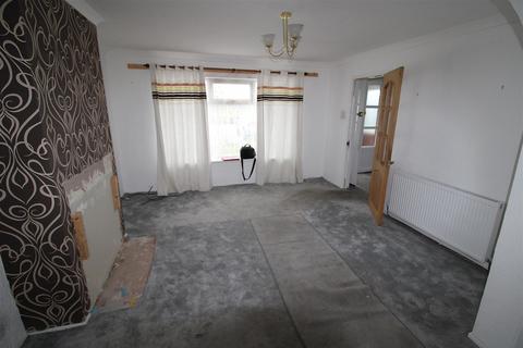 15 The Close, Ince Blundell, Liverpool, L38 6JA