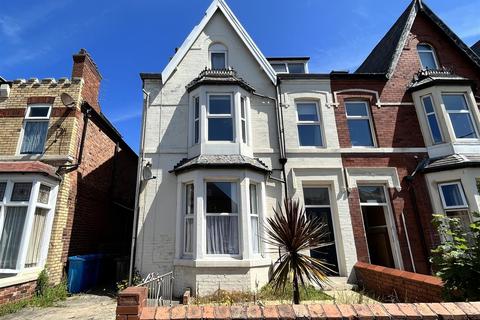 2 bedroom flat for sale - St. Andrews Road South, Lytham St Annes