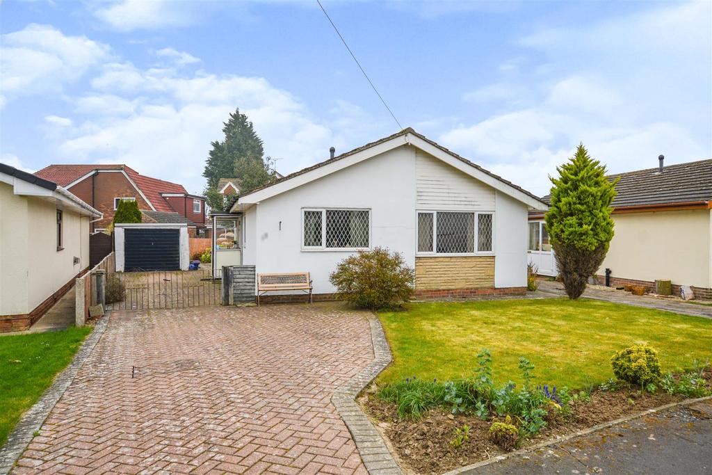 St. Barbaras Crescent, BurtonUponStather, Scunthorpe 2 bed detached