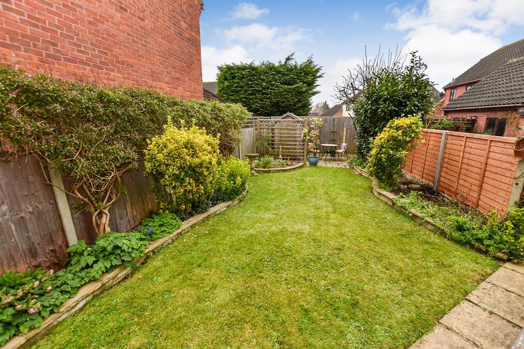 Coburg Place, South Woodham Ferrers 3 bed semidetached house £370,000