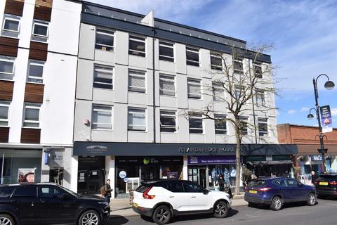 Office to rent - High Road, Loughton