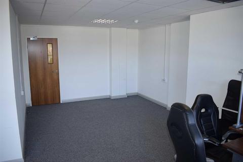 Office to rent - High Road, Loughton