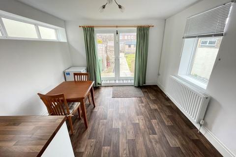 10 Glentower Grove, Seaton Carew, Hartlepool, TS25 1DR