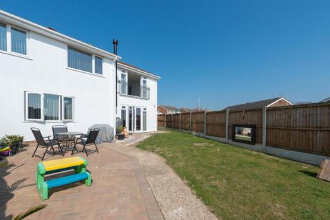 67 Windermere Avenue, Ramsgate, CT11 0QB