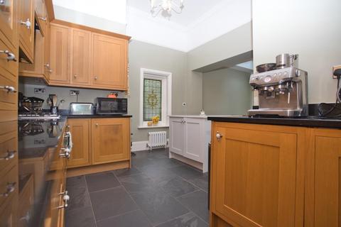 4, Kearsney Court Alkham Road, Temple Ewell, Dover, CT16 3EB
