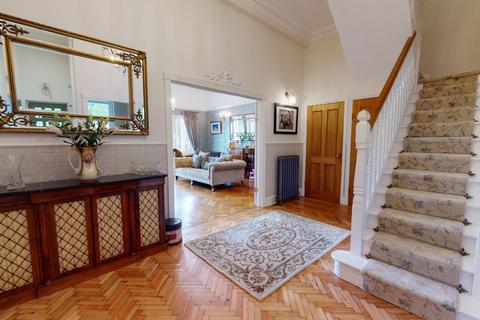 4, Kearsney Court Alkham Road, Temple Ewell, Dover, CT16 3EB