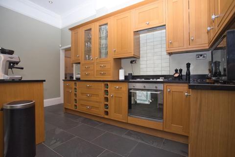 4, Kearsney Court Alkham Road, Temple Ewell, Dover, CT16 3EB