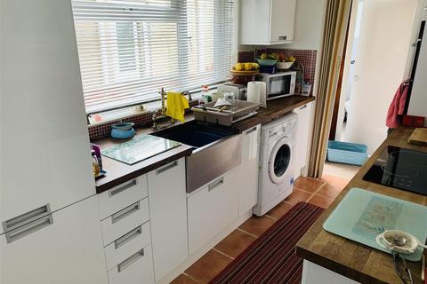 85 Tunnel Road, Galley Common, Nuneaton, CV10 9NN