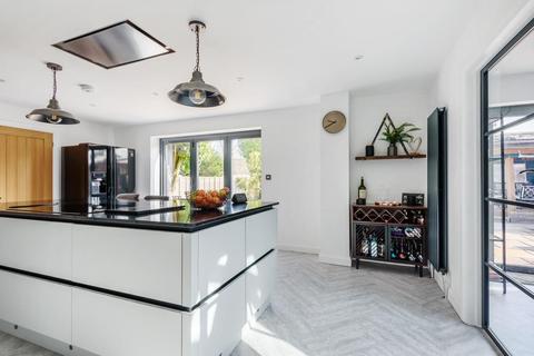 19 Rownhams Lane, North Baddesley, Southampton, SO52 9GE