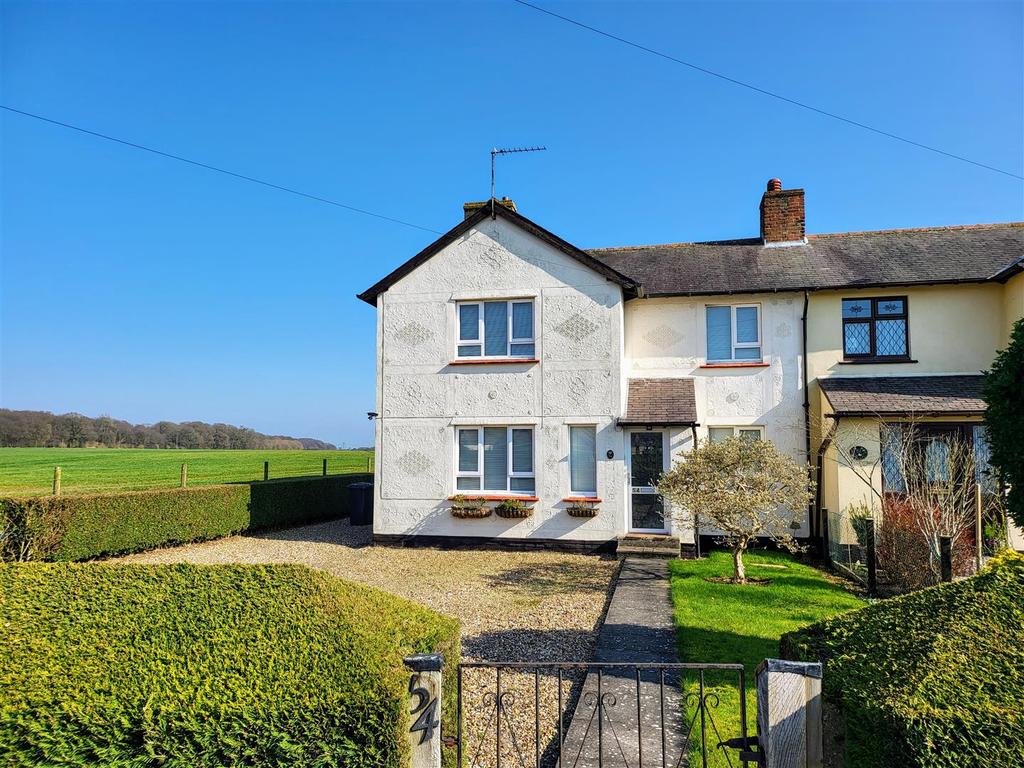 Widford Road, Hunsdon, Herts 3 bed semidetached house £540,000