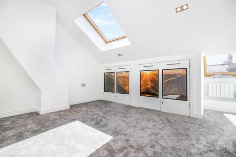 4 bedroom maisonette for sale, Forsyth Road, Jesmond