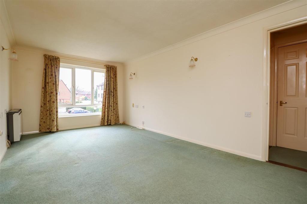 Chesterton Court, Horsham 1 bed retirement property £83,000