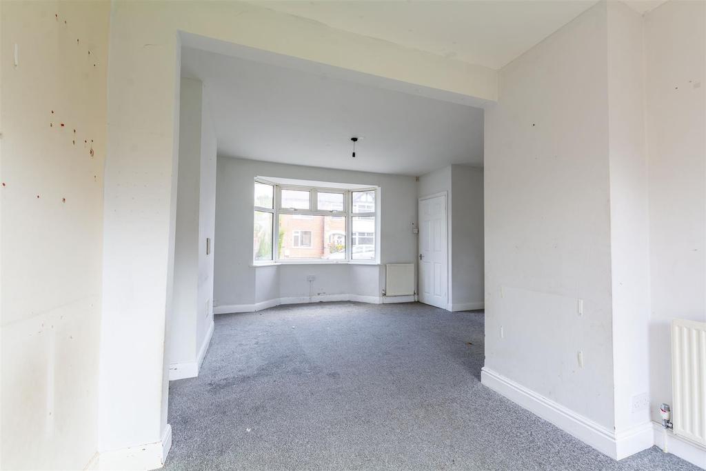 Charlbury Road, Wollaton 3 bed semidetached house £230,000