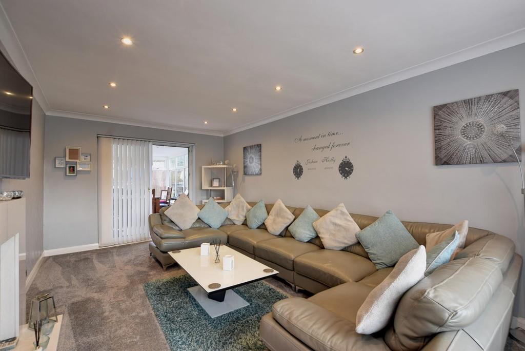 Higher Causeway, Barrowford, Nelson 3 bed semidetached house £225,000