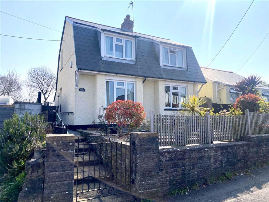 Pencoedtre Road, Barry 3 bed detached house £299,950