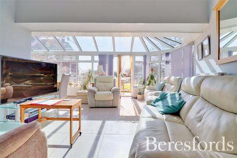 5 Emneth Acre, Maldon, CM9 6EY