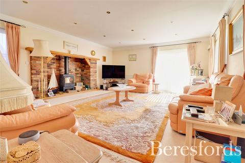 5 Emneth Acre, Maldon, CM9 6EY