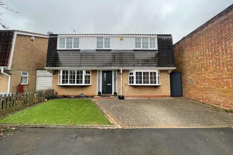 4 bedroom detached house to rent - Waldale Drive, Stoneygate, Leicester, LE2 2AR