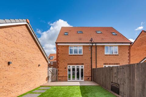 72 Diamond Drive, Didcot, OX11 6FH