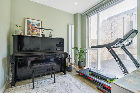 3 Exeter Place, London, SE26 6AB