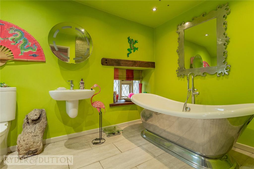 Family Bathroom: