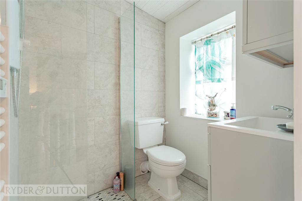 Shower Room: