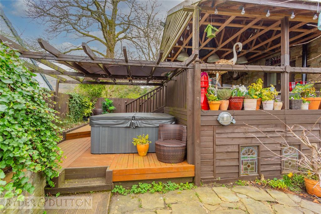 Roof Terrace: