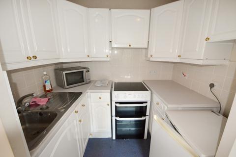 1 bedroom apartment for sale - Homepark House, South Street, Farnham, Surrey, GU9