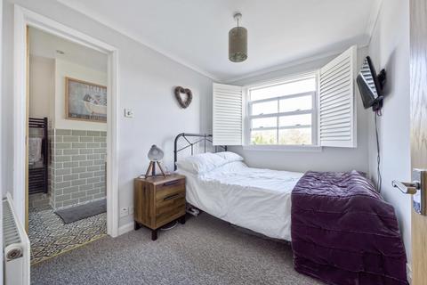 78 Anyards Road, Cobham, KT11 2LG