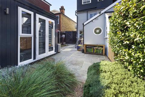 78 Anyards Road, Cobham, KT11 2LG
