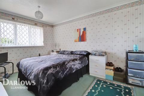 3 bedroom semi-detached house for sale - Camelot Way, Cardiff