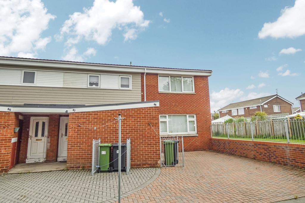 Canterbury Close, Ashington, Northumberland, NE63 9QG 2 bed flat £40,000