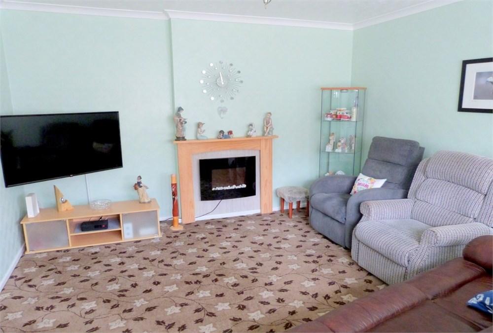 St Marys Road, Harefield, UB9 3 bed semidetached house £499,950