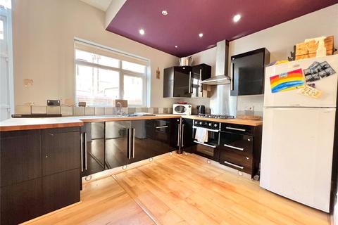 6 Carlton Range, Manchester, M18 7LS