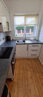 2 bedroom semi-detached house to rent, Buddleia Close, Weymouth