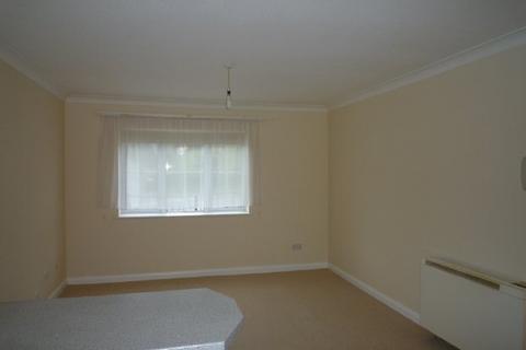 2 bedroom flat to rent - Chesterton Court, Wadebridge