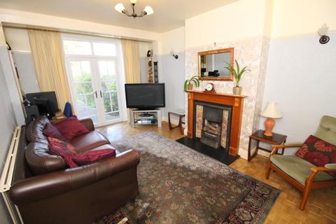 6 Grandison Road, Worcester Park, KT4 8LU
