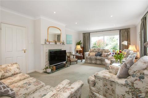 24 Alderside Walk, Englefield Green, Egham, TW20 0LY