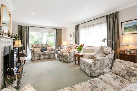24 Alderside Walk, Englefield Green, Egham, TW20 0LY