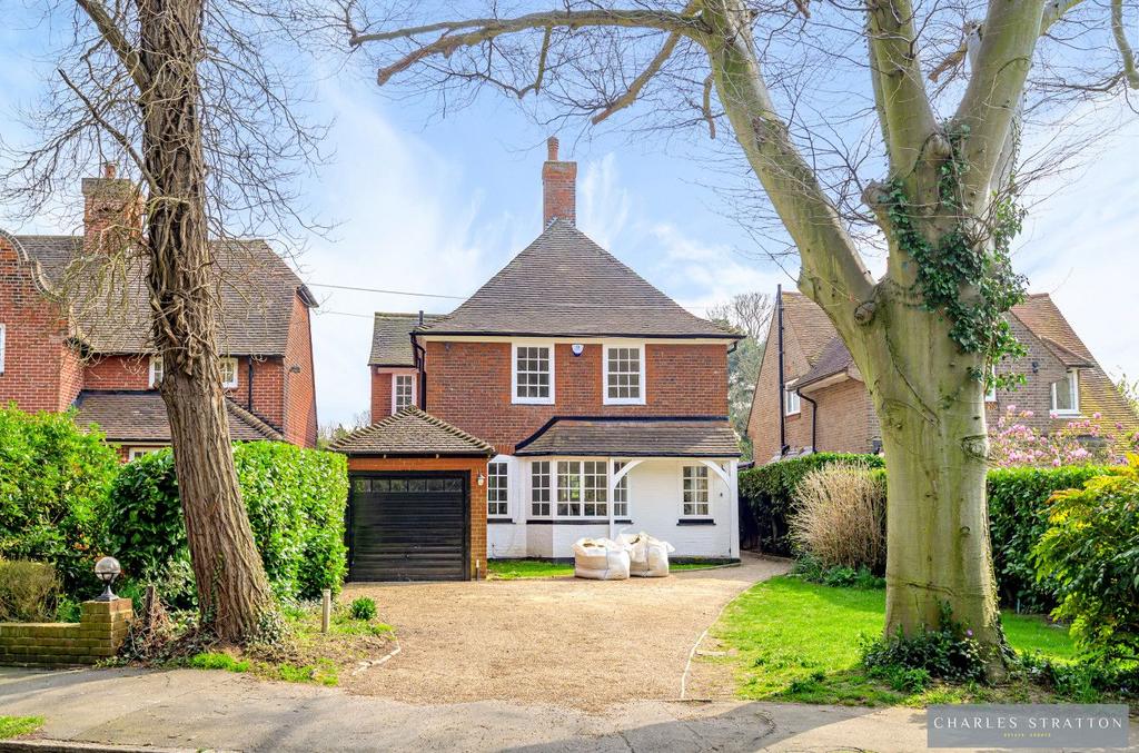 Reed Pond Walk, Gidea Park 4 bed detached house £1,250,000