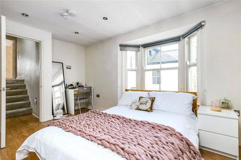 3 bedroom flat to rent, Cruden Street, Islington, London