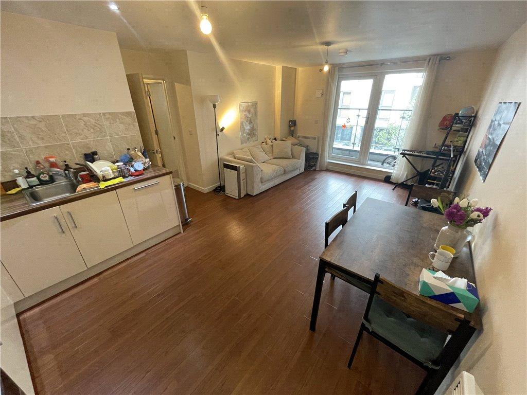 Kitchen/Reception