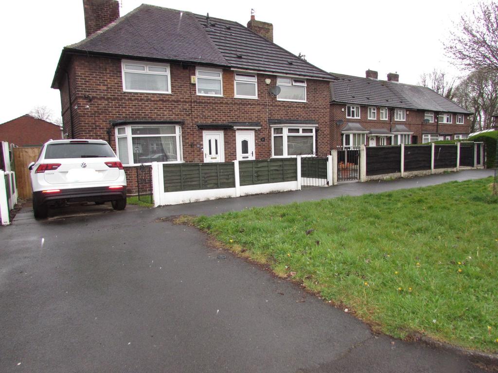 Raymond Road, Northern Moor... 3 bed semidetached house £250,000