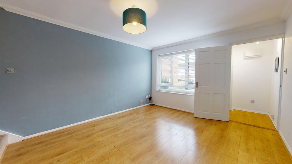 Westbourne, Washford Farm, Ashford, TN23 2 bed semidetached house £950 pcm (£219 pw)