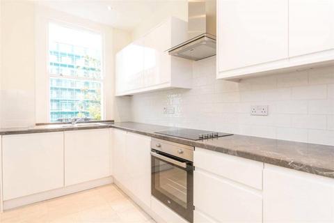 4 bedroom apartment to rent, Finchley Road, St. John's Wood, London, NW8