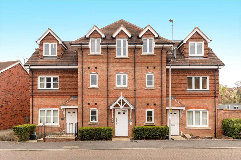 Carina Drive, Wokingham, Berkshire, RG40 2 bed apartment £260,000